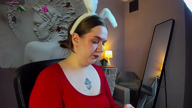 RachelDiRose online show from February 24, 2026, 3:43 pm