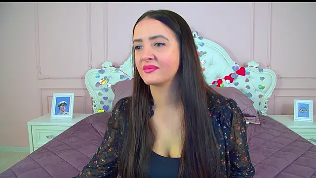 ElinaBellucci online show from February 16, 2026, 4:30 am