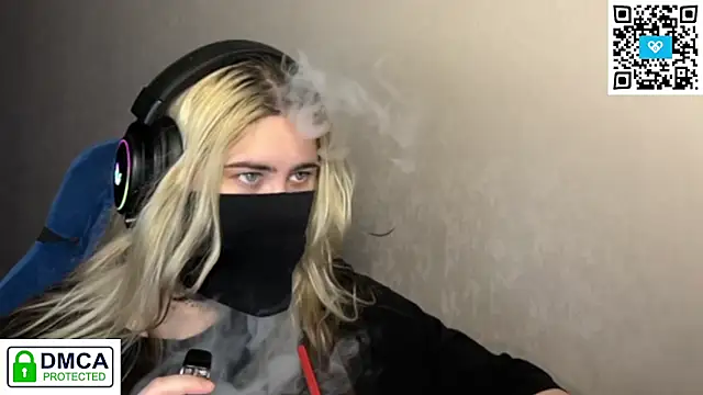 UnaXyling online show from February 28, 2026, 11:39 pm