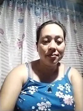 Snapshot of May_Bombs chatting on February 18, 2026, 9:22 pm May Bombs online show from February 18, 2026, 9:22 pm