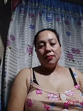 Snapshot of May_Bombs chatting on February 27, 2026, 7:47 pm May Bombs online show from February 27, 2026, 7:47 pm