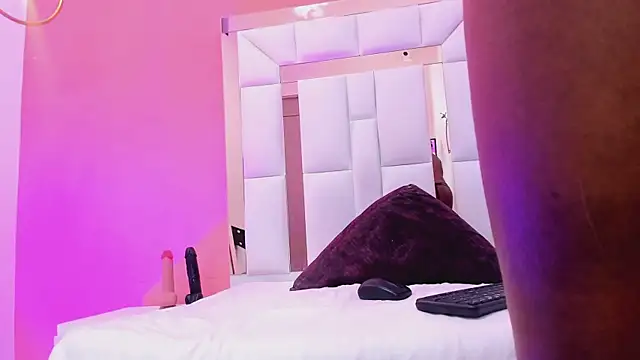 Zoe ebony69 online show from February 11, 2026, 11:37 am