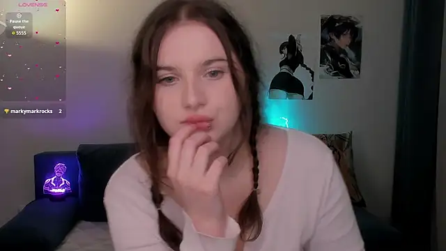 chloe dashh online show from February 8, 2026, 8:12 pm