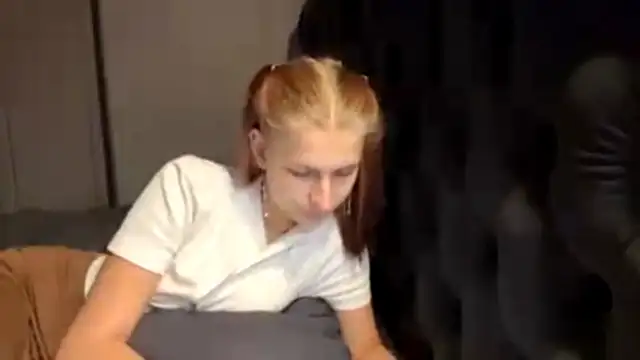 Snapshot of JeneeEady chatting on February 18, 2026, 11:06 am JeneeEady online show from February 18, 2026, 11:06 am