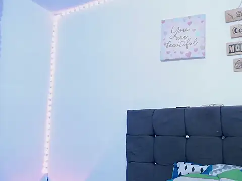 latin riahnna jp online show from February 12, 2026, 2:50 am