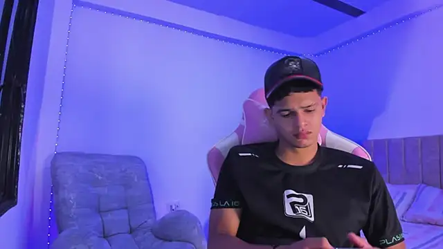 Adrian Prime  online show from April 14, 2026, 7:20 pm