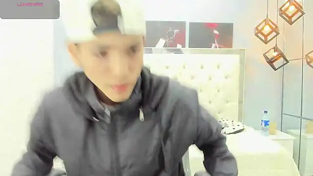 Asher costa online show from April 12, 2026, 11:32 pm