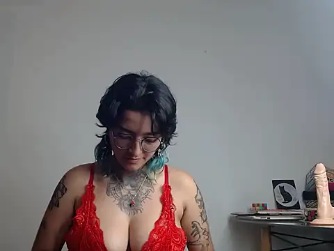 Snapshot of Ivyravens chatting on February 26, 2026, 11:48 pm Ivyravens online show from February 26, 2026, 11:48 pm