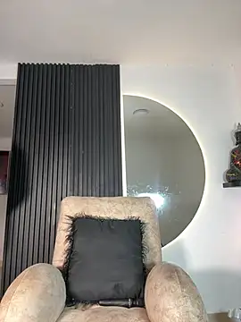 Snapshot of ARON_LUXX chatting on February 13, 2026, 3:02 am ARON LUXX online show from February 13, 2026, 3:02 am