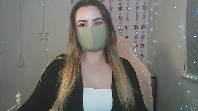 Avelina1 online show from April 15, 2026, 9:16 am