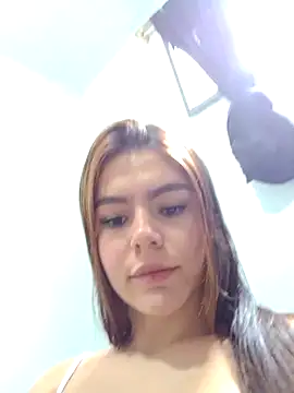 Snapshot of EmiNavarro chatting on July 12, 2026, 8:11 pm EmiNavarro online show from July 12, 2026, 8:11 pm