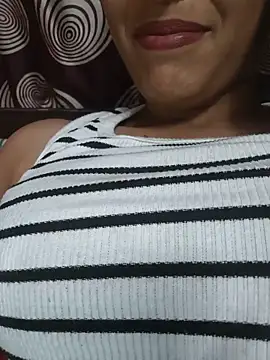 Snapshot of komalsharma99 chatting on May 30, 2026, 6:16 pm komalsharma99 online show from May 30, 2026, 6:16 pm