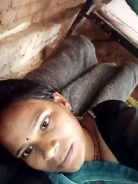 Snapshot of Hot_ree64 chatting on February 19, 2026, 5:14 am Hot ree64 online show from February 19, 2026, 5:14 am