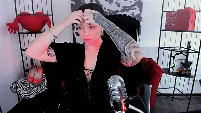 Snapshot of NeoGeisha chatting on February 20, 2026, 7:43 am NeoGeisha online show from February 20, 2026, 7:43 am