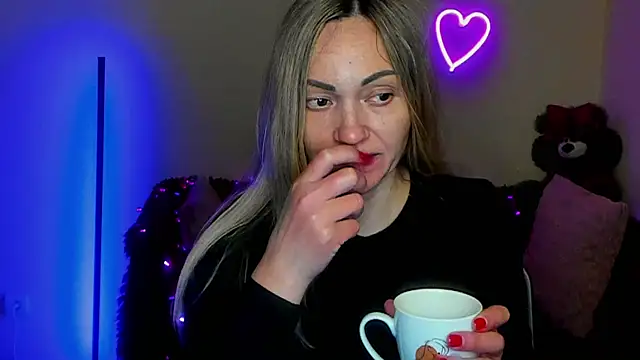 BlondMikey22 online show from April 9, 2026, 5:29 pm