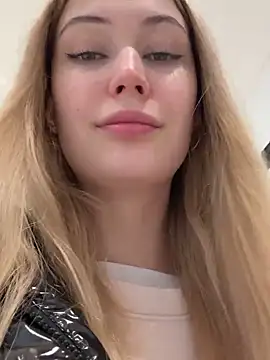 blonde exe online show from February 21, 2026, 3:46 pm