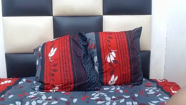 MatureTemptress online show from March 22, 2026, 2:15 am