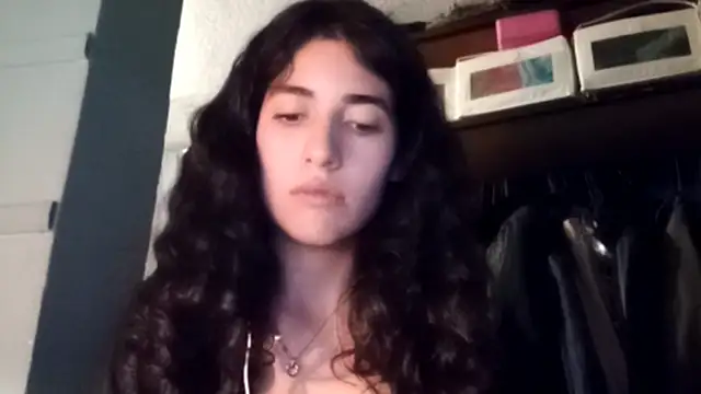 EldoraSchleker online show from February 6, 2026, 12:37 am