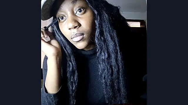 ChristalAkoni online show from February 6, 2026, 3:59 pm