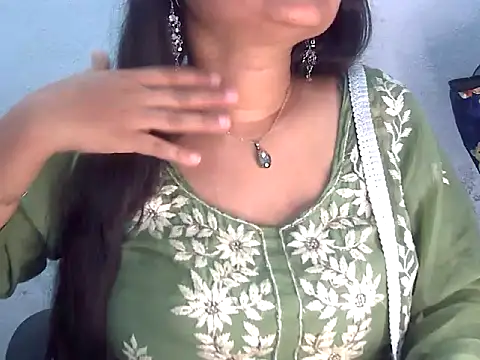 Snapshot of Saniya_K2 chatting on May 15, 2026, 12:34 pm Saniya K2 online show from May 15, 2026, 12:34 pm