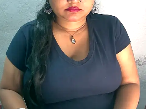 Snapshot of Saniya_K2 chatting on July 4, 2026, 4:35 pm Saniya K2 online show from July 4, 2026, 4:35 pm