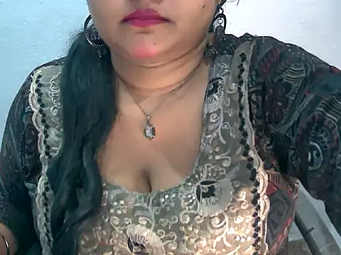 Snapshot of Saniya_K2 chatting on July 22, 2026, 4:43 pm Saniya K2 online show from July 22, 2026, 4:43 pm