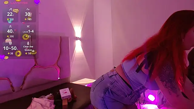 Snapshot of Sashaa_tay chatting on February 28, 2026, 7:15 pm Sashaa tay online show from February 28, 2026, 7:15 pm