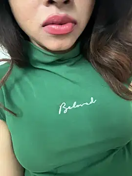 Snapshot of riya_sharma11 chatting on February 15, 2026, 12:29 am riya sharma11 online show from February 15, 2026, 12:29 am