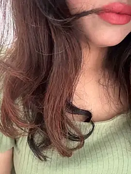 riya sharma11 online show from March 18, 2026, 4:59 am