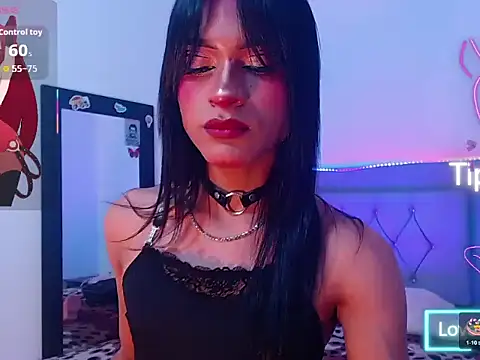 Snapshot of moonlyvelvet chatting on February 13, 2026, 10:50 pm moonlyvelvet online show from February 13, 2026, 10:50 pm