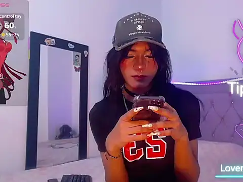 Snapshot of moonlyvelvet chatting on February 21, 2026, 6:03 am moonlyvelvet online show from February 21, 2026, 6:03 am