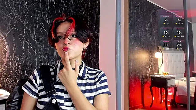 Snapshot of YuuMiko chatting on February 24, 2026, 12:14 pm YuuMiko online show from February 24, 2026, 12:14 pm