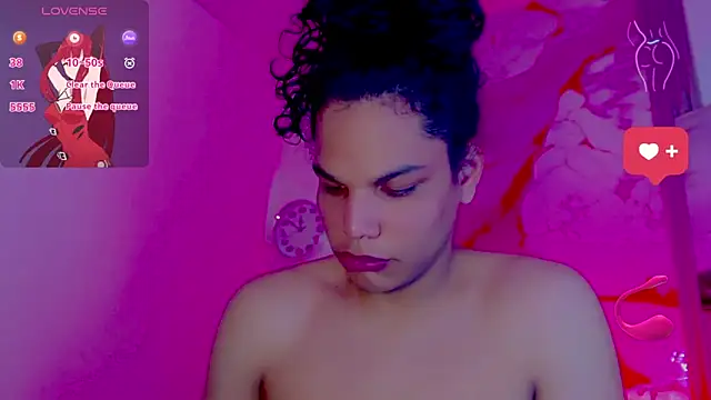 Snapshot of Zonce_shimer chatting on June 3, 2026, 8:03 pm Zonce shimer online show from June 3, 2026, 8:03 pm