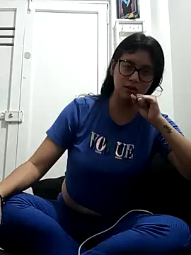 Snapshot of Dahlia-Rose chatting on February 25, 2026, 3:16 am Dahlia-Rose online show from February 25, 2026, 3:16 am