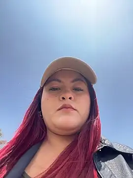 Lia-Moon77 online show from April 4, 2026, 5:21 pm