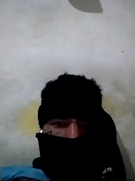 Snapshot of UnsureSlide chatting on March 26, 2026, 2:39 am UnsureSlide online show from March 26, 2026, 2:39 am