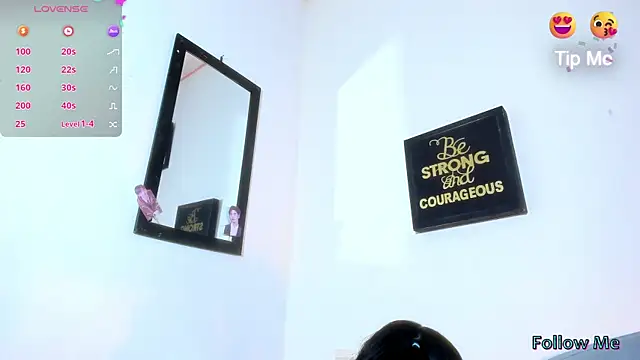 Lily-Scott online show from February 25, 2026, 11:36 pm