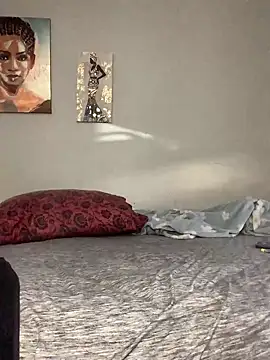 Snapshot of Ebony_Queeen chatting on February 20, 2026, 10:43 pm Ebony Queeen online show from February 20, 2026, 10:43 pm