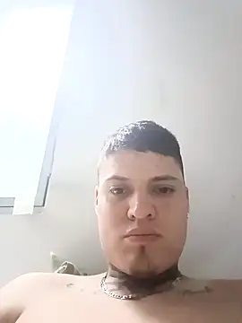 elvaquero06 online show from April 14, 2026, 3:23 am