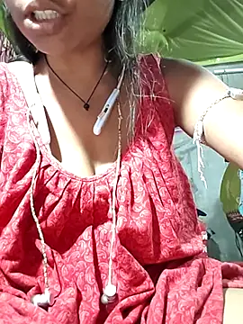 Snapshot of Sweet-runi chatting on February 28, 2026, 7:53 am Sweet-runi online show from February 28, 2026, 7:53 am