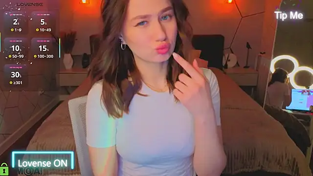  Kiki angel  online show from March 26, 2026, 3:56 am