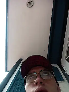 Snapshot of Emmanuel_Lust chatting on February 24, 2026, 11:52 am Emmanuel Lust online show from February 24, 2026, 11:52 am