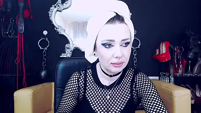 Snapshot of GoddessGeo chatting on January 31, 2025, 1:45 pm GoddessGeo online show from January 31, 2025, 1:45 pm