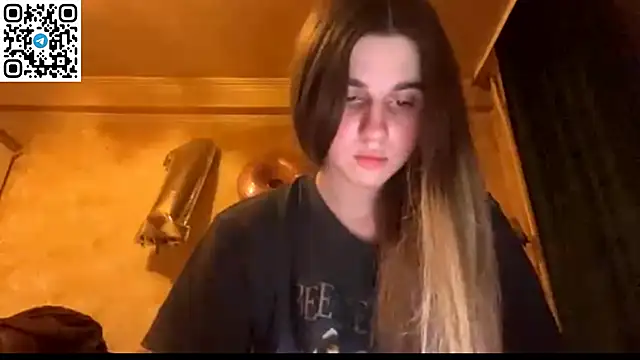 LovelySilk 63 online show from April 20, 2026, 7:37 pm