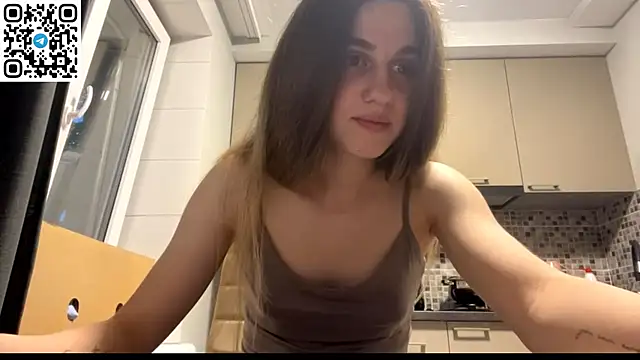 Snapshot of LovelySilk_63 chatting on June 16, 2026, 6:21 pm LovelySilk 63 online show from June 16, 2026, 6:21 pm