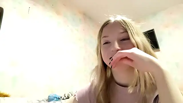 Snapshot of TiaBIanks chatting on February 25, 2026, 1:21 pm TiaBIanks online show from February 25, 2026, 1:21 pm