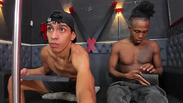 Jeanpieroo26 online show from April 16, 2026, 8:20 pm