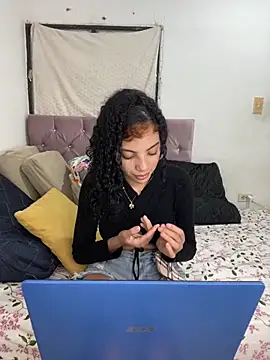 Britney  Latina online show from March 4, 2026, 2:17 am