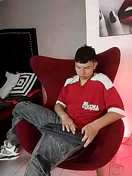 Liam Sean online show from February 27, 2026, 12:27 pm