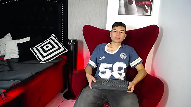 Liam Sean online show from March 1, 2026, 12:40 pm